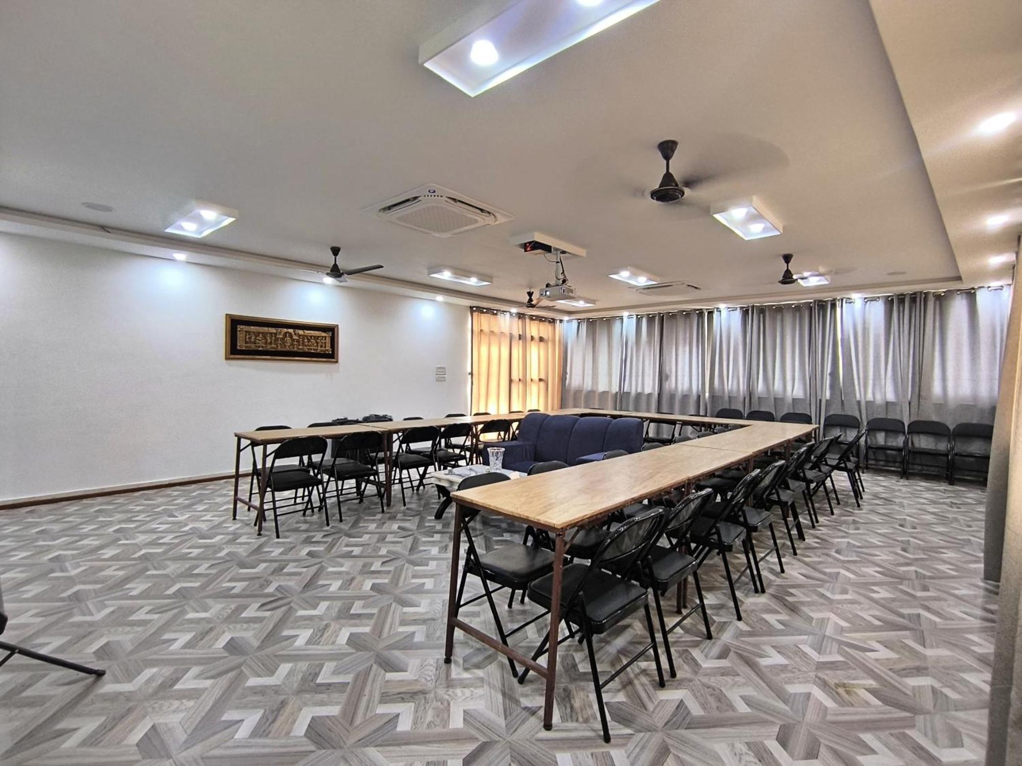 Hotel Peaceland Lumbini Экстерьер фото